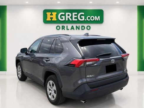 Used 2021 Toyota RAV4 LE FWD image 2
