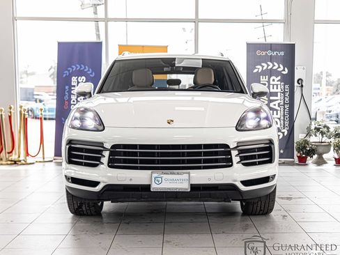 Used 2019 Porsche Cayenne AWD/4WD image 2