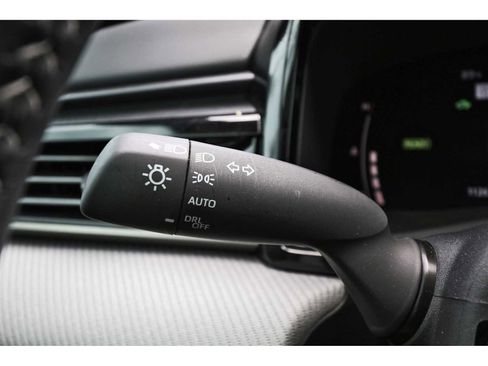 Used 2026 Toyota Camry SE FWD image 17