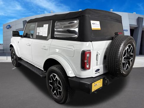 Used 2022 Ford Bronco Outer Banks AWD/4WD image 5
