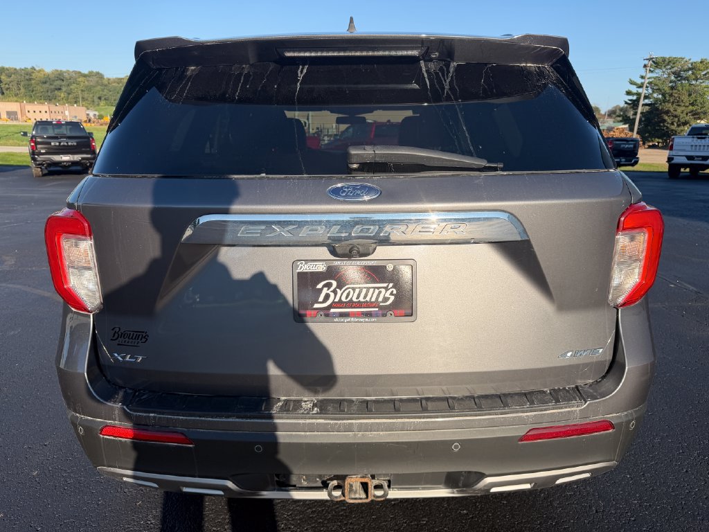 Used 2022 Ford Explorer XLT w/ Equipment Group 202A AWD/4WD image 6