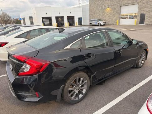 Used 2019 Honda Civic EX image 3