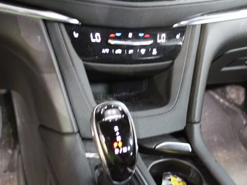Used 2021 Cadillac XT5 Premium Luxury AWD/4WD image 22