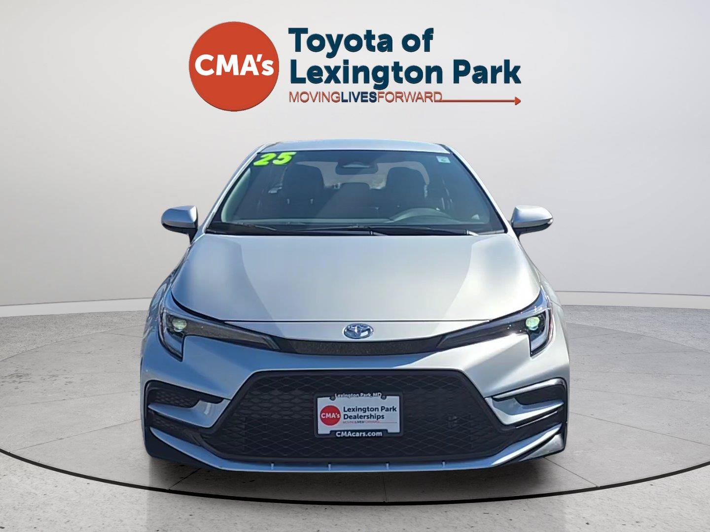 Used 2025 Toyota Corolla SE w/ Convenience Package FWD image 8