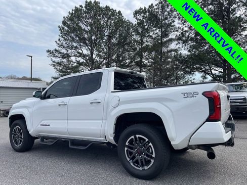 Used 2024 Toyota Tacoma TRD Sport image 6