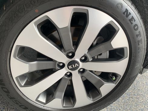 Used 2021 Kia Telluride EX w/ EX Premium Package FWD image 39