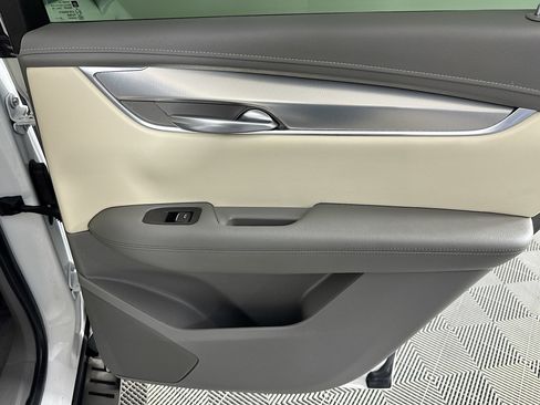 Used 2021 Cadillac XT5 Premium Luxury image 27