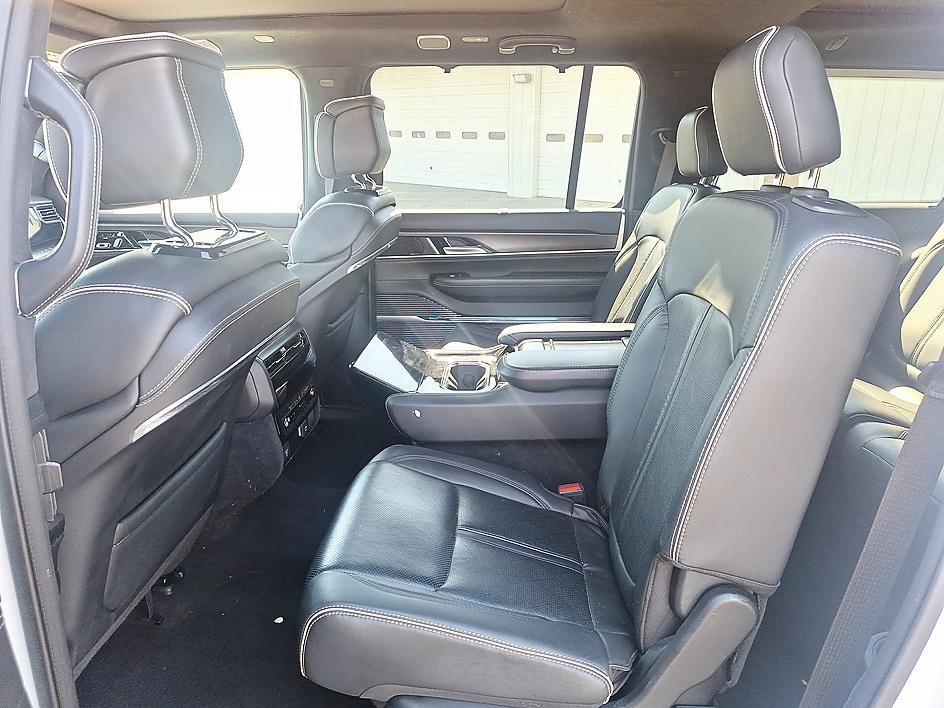 Used 2024 Jeep Grand Wagoneer L Series II w/ Quick Order Packagew 28T AWD/4WD image 12