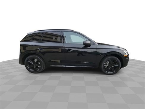 Used 2019 Audi Q5 2.0T Premium Plus w/ Premium Plus Package image 9