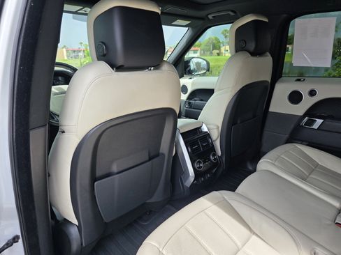 Certified 2022 Land Rover Range Rover Sport HSE Silver Edition AWD/4WD image 15