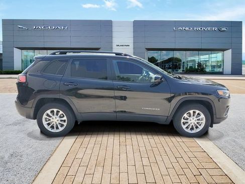Used 2022 Jeep Cherokee Latitude Lux w/ Sun & Sound Group AWD/4WD image 4