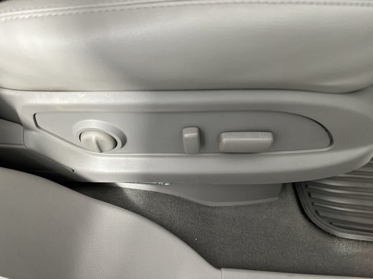 Used 2016 Buick Enclave Premium FWD image 25