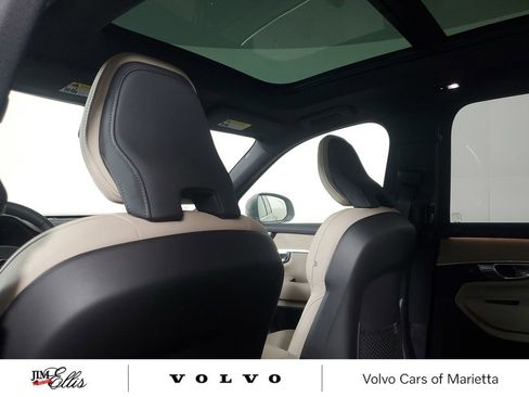 Used 2026 Volvo XC90 B6 Plus w/ Protection Package Premier image 15