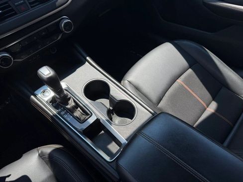 Used 2022 Nissan Altima 2.5 SR FWD image 15
