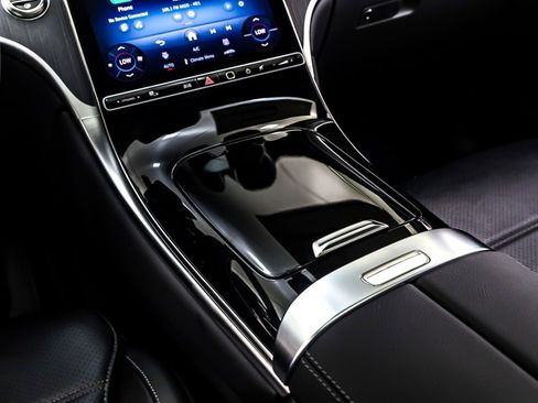 New 2026 Mercedes-Benz GLC 300 image 6