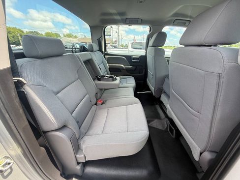 Used 2019 Chevrolet Silverado 2500 W/T AWD/4WD image 18