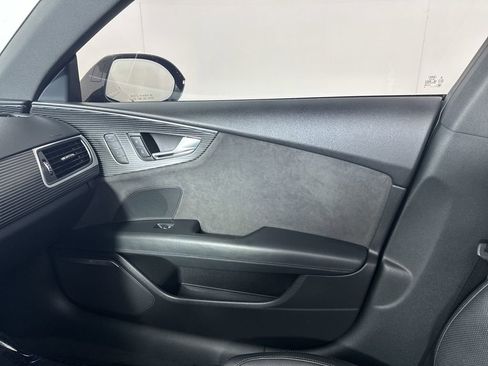 Used 2018 Audi RS 7 image 41