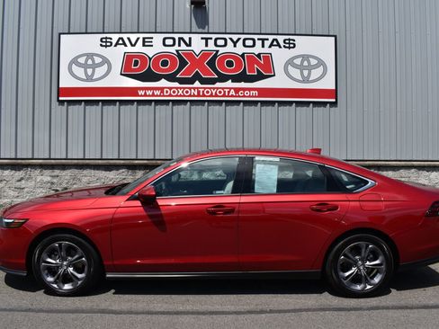 Used 2024 Honda Accord EX image 4