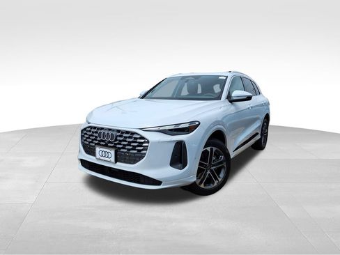 New 2026 Audi Q5 Premium AWD/4WD image 3