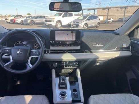 Used 2022 Mitsubishi Outlander SEL image 14