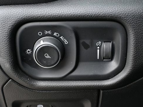 Used 2024 RAM 1500 Laramie RWD image 11
