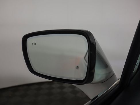 Used 2022 Buick Enclave Essence w/ Experience Buick Package image 38