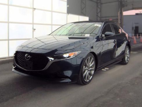 Used 2022 MAZDA MAZDA3 s FWD image 1