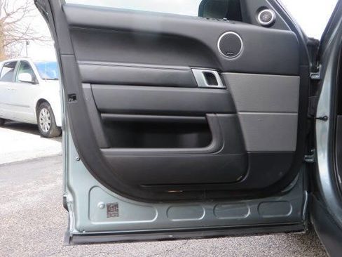 Used 2016 Land Rover Range Rover Sport Supercharged image 34