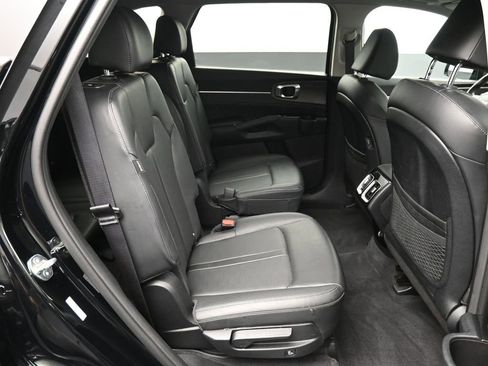 Certified 2024 Kia Sorento SX image 26