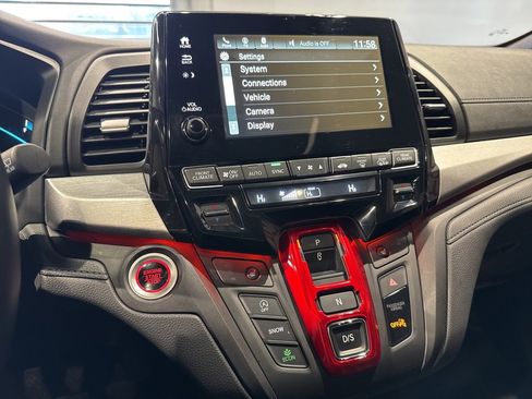 Used 2023 Honda Odyssey Sport image 17