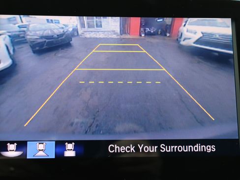 Used 2016 Honda Pilot Touring image 45