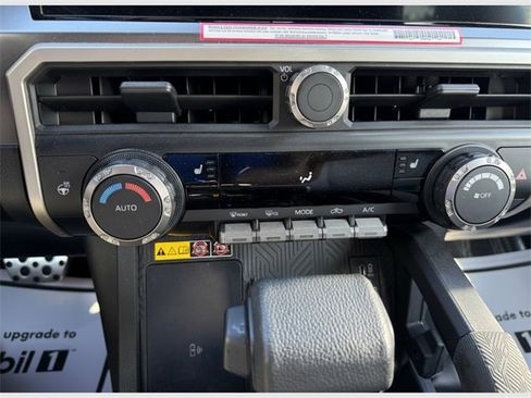 Used 2024 Toyota Tacoma TRD Sport image 30