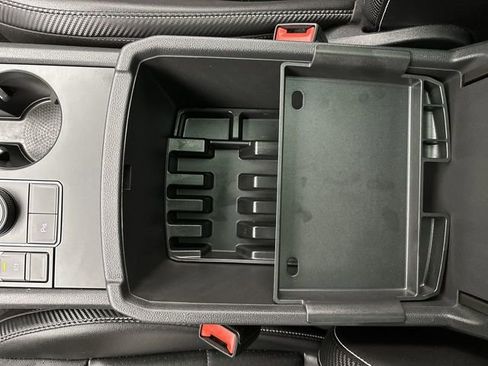 Used 2021 Volkswagen Atlas Cross Sport SE image 20