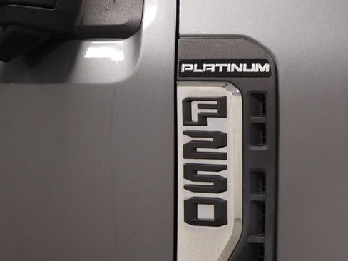 Used 2023 Ford F250 Platinum AWD/4WD image 36