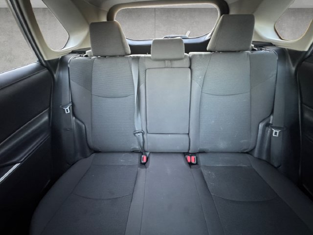 Used 2021 Toyota RAV4 LE FWD image 22