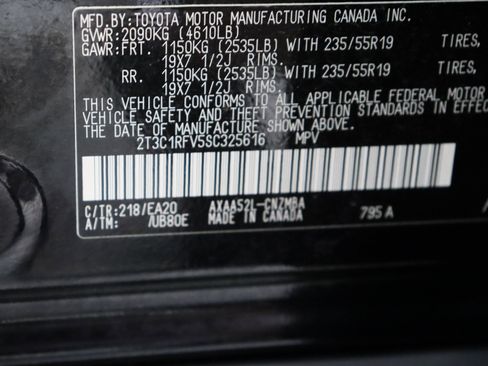 Used 2025 Toyota RAV4 XLE Premium FWD image 42