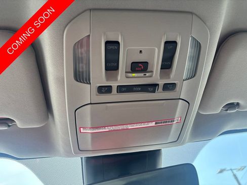 Used 2024 Toyota Highlander XLE FWD image 35