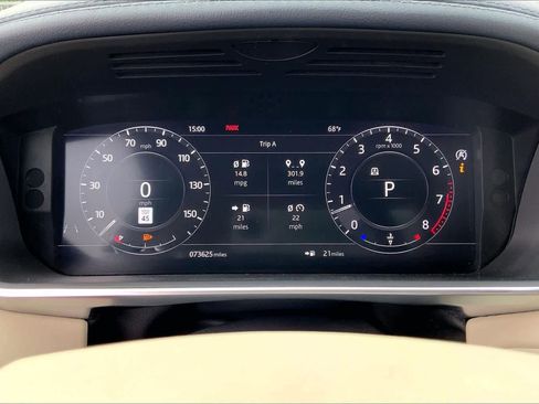 Used 2019 Land Rover Range Rover HSE image 24