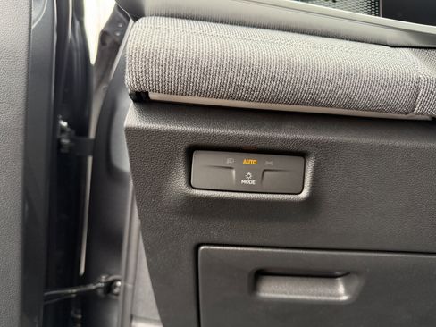 New 2026 Volkswagen Tiguan S image 15