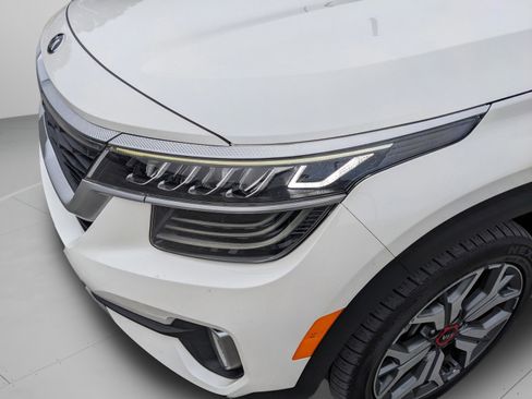 Used 2021 Kia Seltos SX w/ SX Sunroof Package image 37