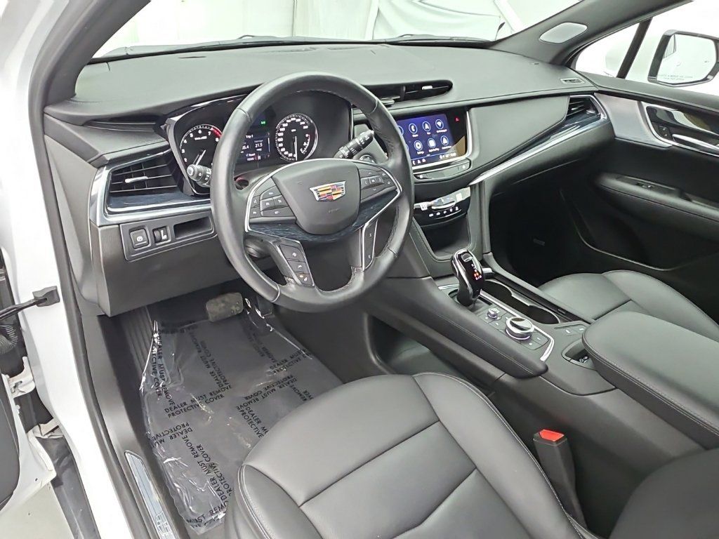Used 2024 Cadillac XT5 Premium Luxury AWD/4WD image 15