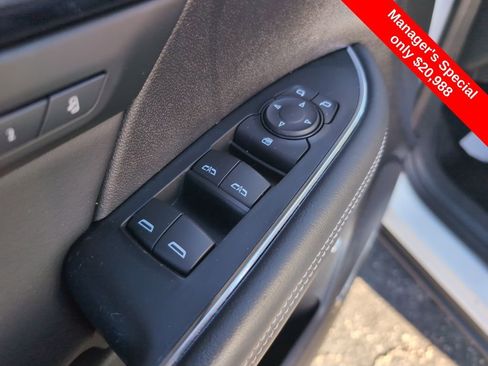 Used 2022 Buick Envision Essence w/ Technology Package I image 16