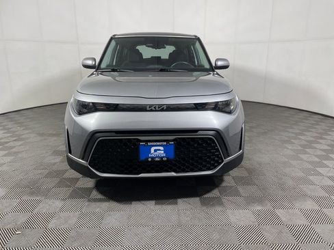 Used 2023 Kia Soul S FWD image 3