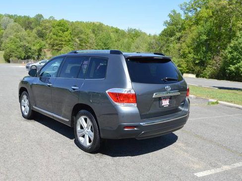 Used 2012 Toyota Highlander Limited w/ Tow Pkg AWD/4WD image 70