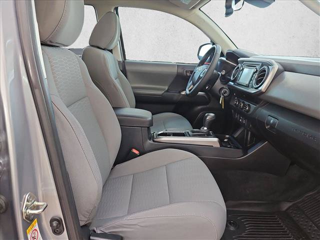 Used 2018 Toyota Tacoma SR5 RWD image 17