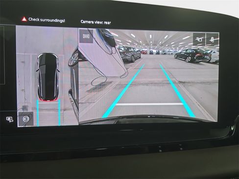 New 2025 Audi Q6 e-tron Premium image 17