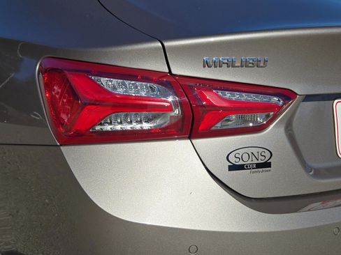 Used 2024 Chevrolet Malibu LT image 9