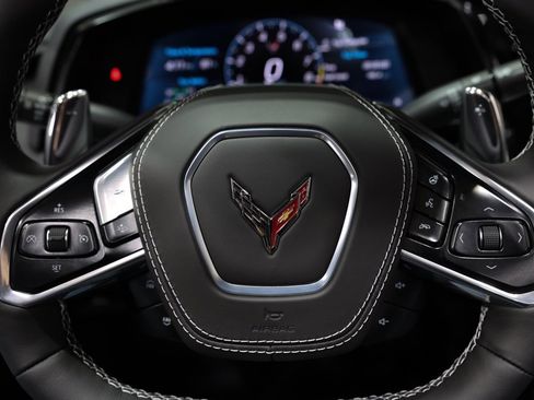 Used 2025 Chevrolet Corvette Z06 image 7