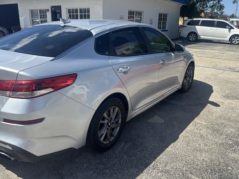 Used 2020 Kia Optima LX FWD image 7
