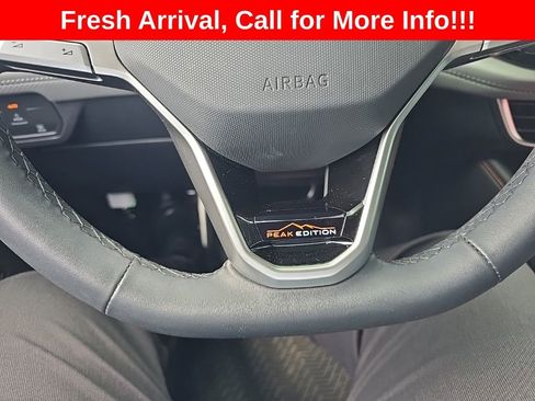 Used 2025 Volkswagen Atlas Peak Edition SE AWD/4WD image 5